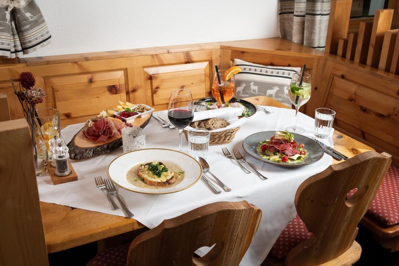 Randolins Familienresort Saint-Moritz Extérieur photo