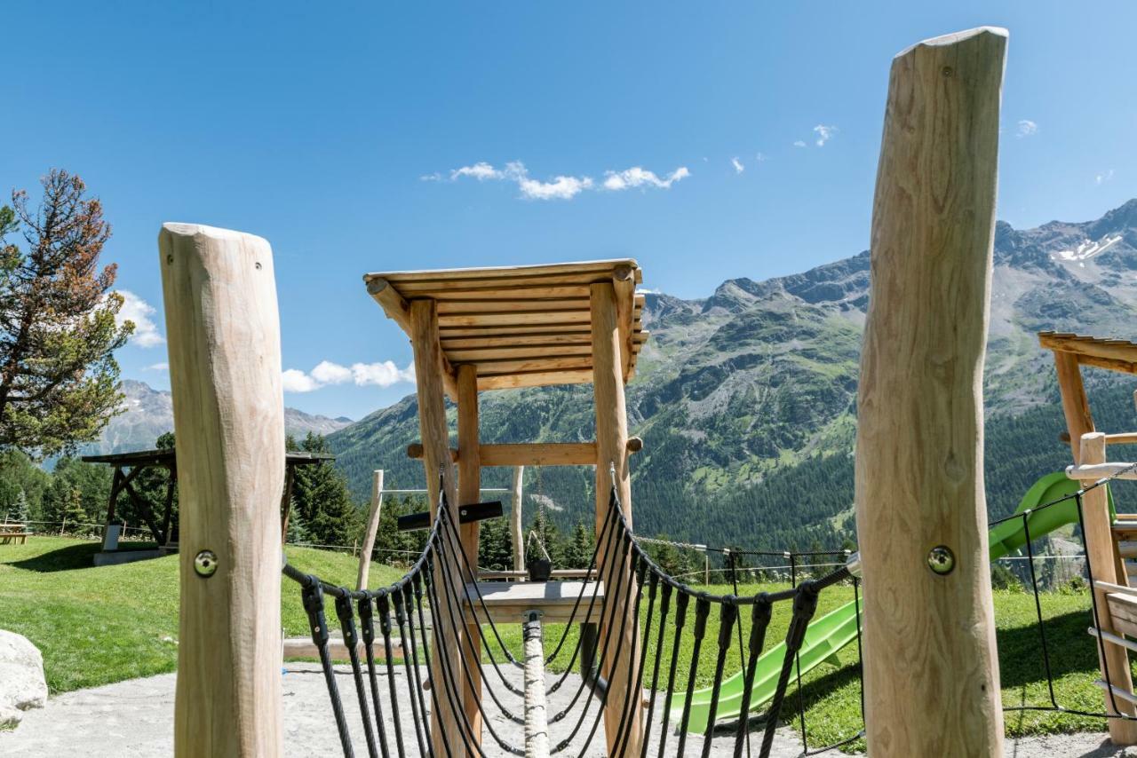 Randolins Familienresort Saint-Moritz Extérieur photo